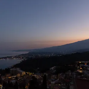 Sunshine House Casa vacanze Taormina