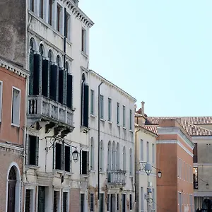 Pensión Canal Riva De Biasio, Venecia