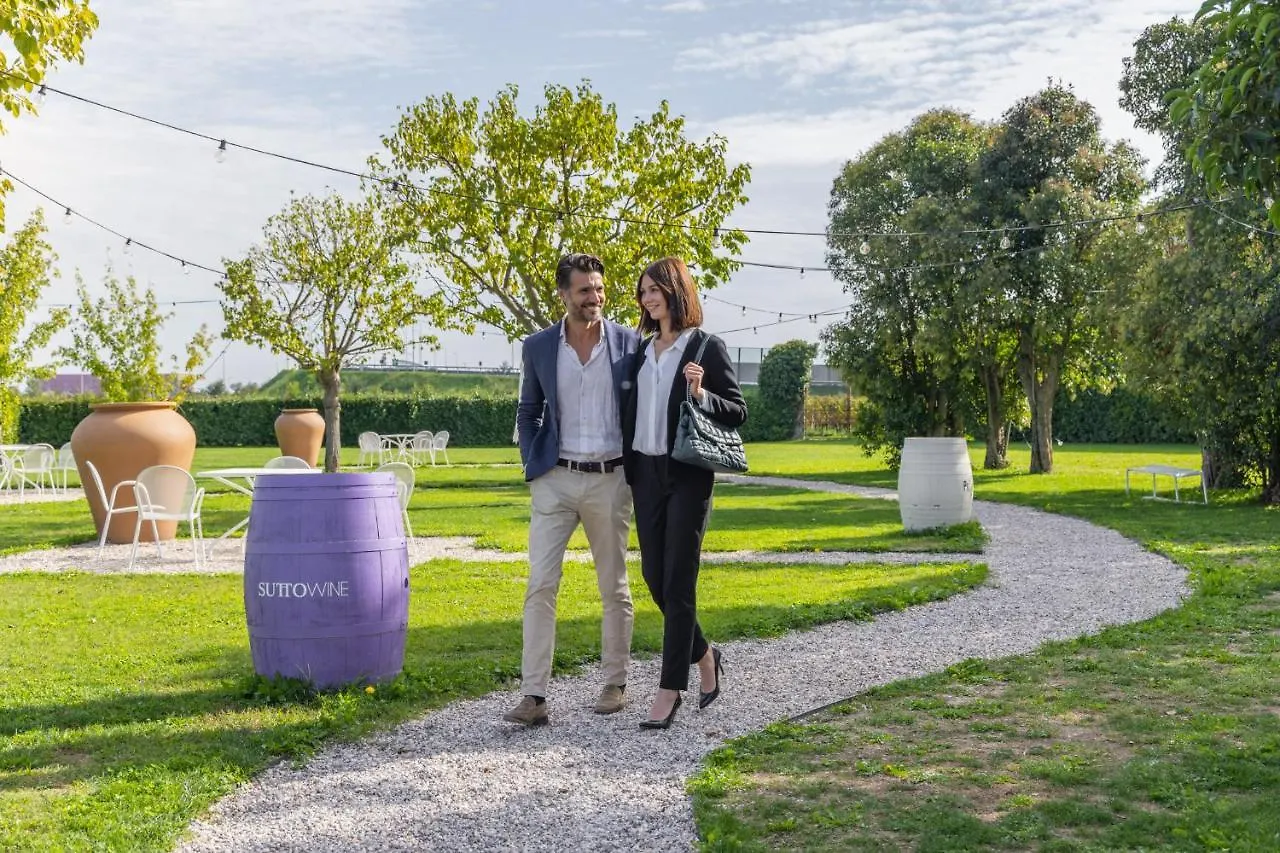 Hotel Omnia Noventa di Piave 4*,